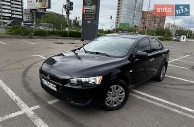Седан Mitsubishi Lancer 2008 в Киеве