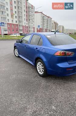 Седан Mitsubishi Lancer 2011 в 