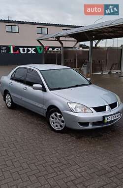 Седан Mitsubishi Lancer 2009 в Ужгороді