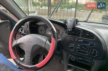 Седан Mitsubishi Lancer 1996 в 