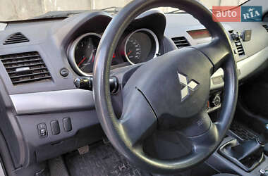 Седан Mitsubishi Lancer 2010 в 