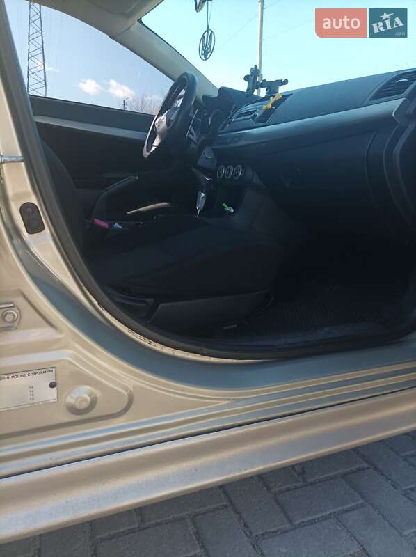 Седан Mitsubishi Lancer 2008 в Житомире