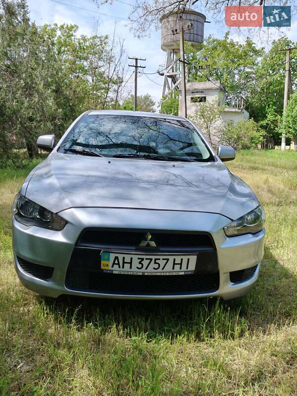 Седан Mitsubishi Lancer 2010 в Одессе