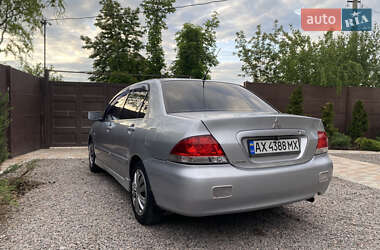 Седан Mitsubishi Lancer 2004 в 