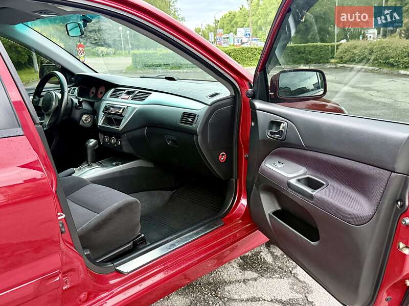 Седан Mitsubishi Lancer 2007 в Киеве