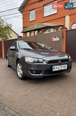 Седан Mitsubishi Lancer 2008 в Киеве