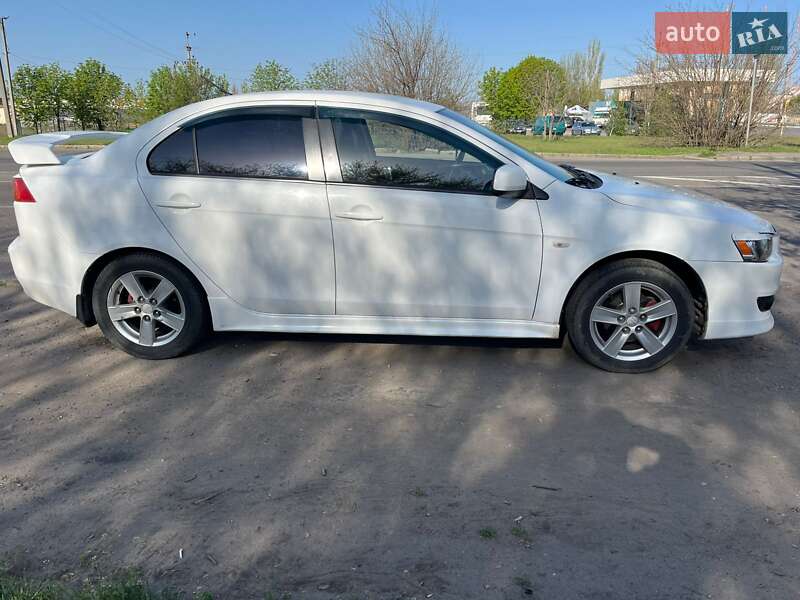Седан Mitsubishi Lancer 2008 в Миколаєві