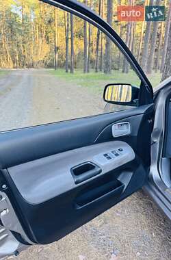 Седан Mitsubishi Lancer 2004 в 