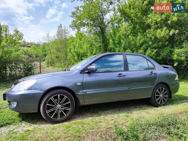Седан Mitsubishi Lancer 2007 в Харькове