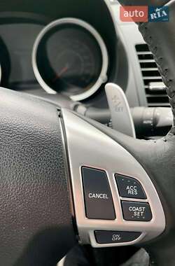 Седан Mitsubishi Lancer 2011 в 