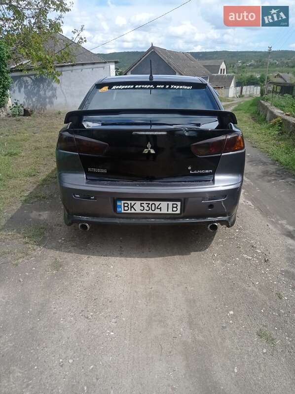 Хэтчбек Mitsubishi Lancer 2008 в Могилев-Подольске