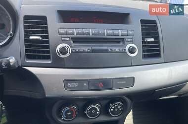 Седан Mitsubishi Lancer 2009 в 