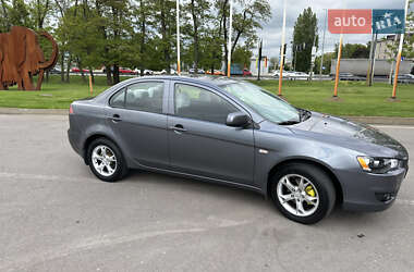 Седан Mitsubishi Lancer 2011 в 