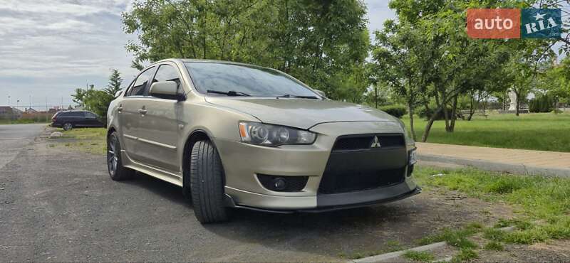 Седан Mitsubishi Lancer 2008 в Ужгороде