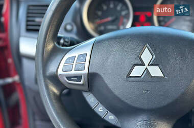 Седан Mitsubishi Lancer 2013 в 