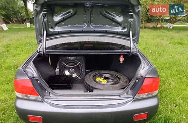 Седан Mitsubishi Lancer 2004 в 