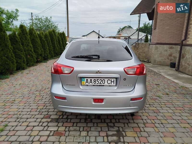 Хэтчбек Mitsubishi Lancer 2009 в Броварах