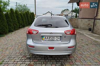 Хетчбек Mitsubishi Lancer 2009 в 