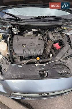Седан Mitsubishi Lancer 2010 в 
