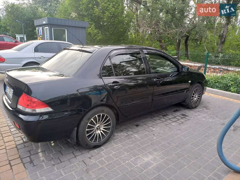 Седан Mitsubishi Lancer 2008 в Днепре