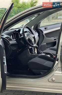 Седан Mitsubishi Lancer 2009 в 