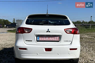 Хетчбек Mitsubishi Lancer 2012 в 