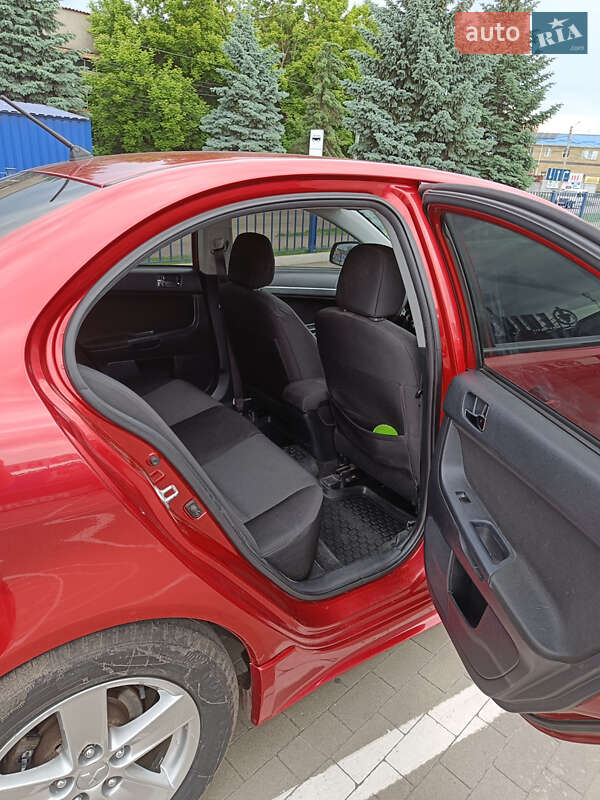 Седан Mitsubishi Lancer 2008 в Прилуках