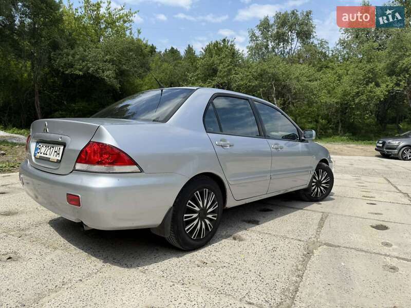 Седан Mitsubishi Lancer 2006 в Львове фото 4 Седан Mitsubishi Lancer 2006 в Львове