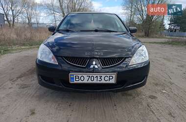 Седан Mitsubishi Lancer 2004 в Костополе