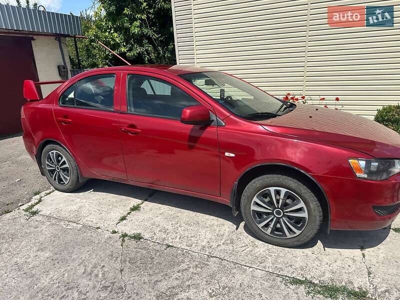 Седан Mitsubishi Lancer 2011 в Криничках