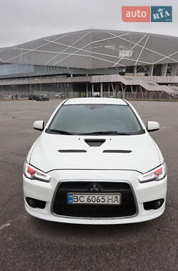 Седан Mitsubishi Lancer 2013 в 