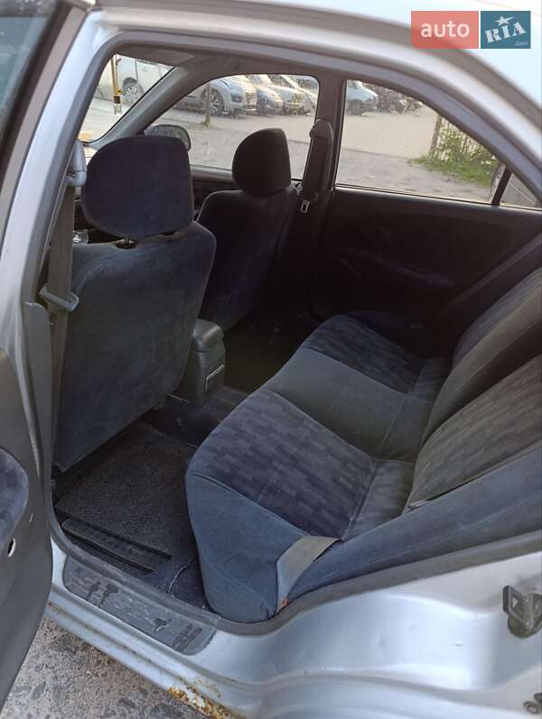 Седан Mitsubishi Lancer 1996 в Хмельницком
