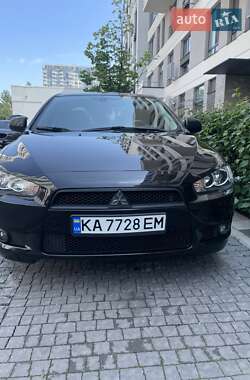 Седан Mitsubishi Lancer 2011 в 