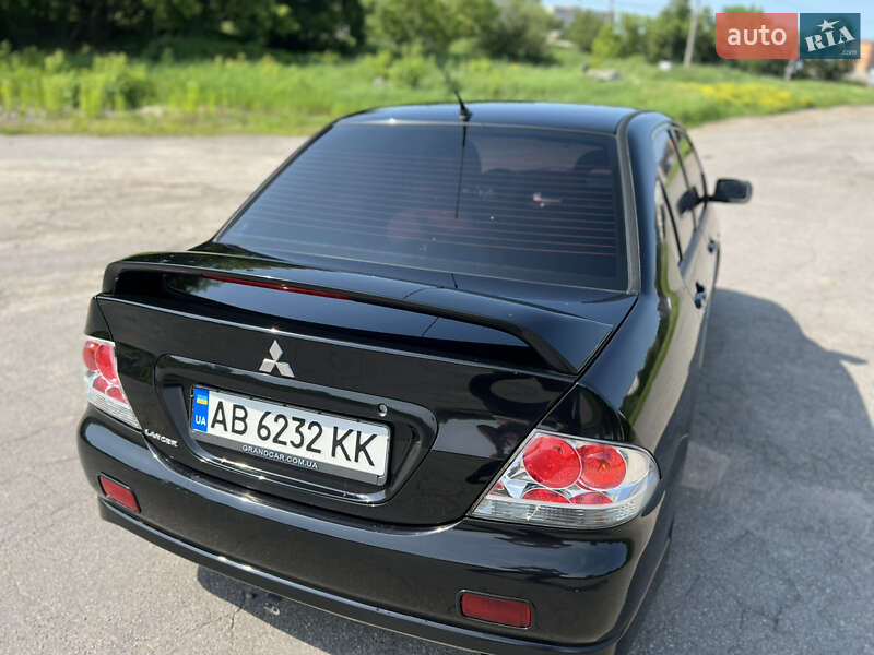 Седан Mitsubishi Lancer 2006 в Виннице