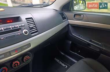 Седан Mitsubishi Lancer 2009 в 