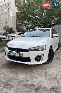 Седан Mitsubishi Lancer 2016 в Киеве