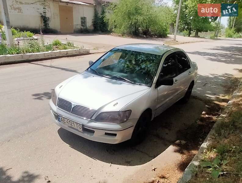 Седан Mitsubishi Lancer 2001 в 