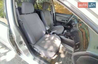 Седан Mitsubishi Lancer 2001 в 
