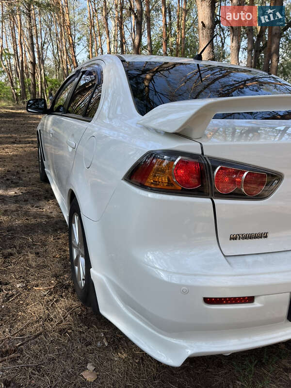 Седан Mitsubishi Lancer 2009 в Запоріжжі