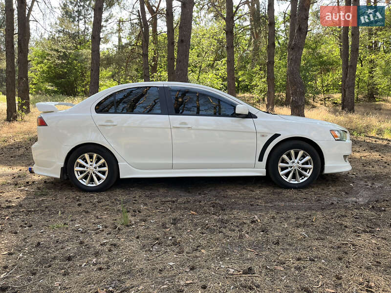 Седан Mitsubishi Lancer 2009 в Запоріжжі