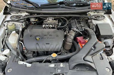 Седан Mitsubishi Lancer 2009 в 