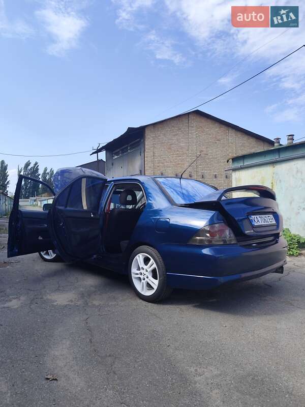 Седан Mitsubishi Lancer 2006 в Киеве