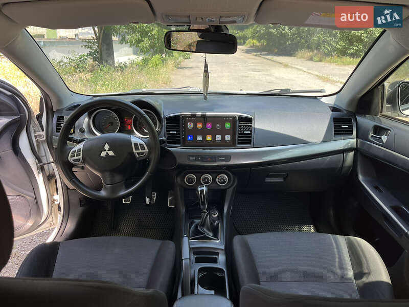Седан Mitsubishi Lancer 2009 в Запоріжжі