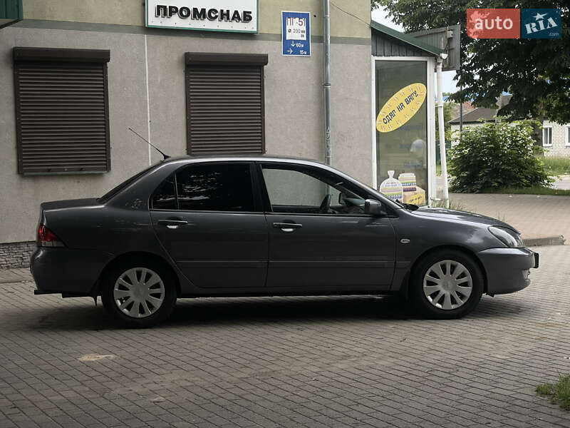 Седан Mitsubishi Lancer 2007 в Шостці