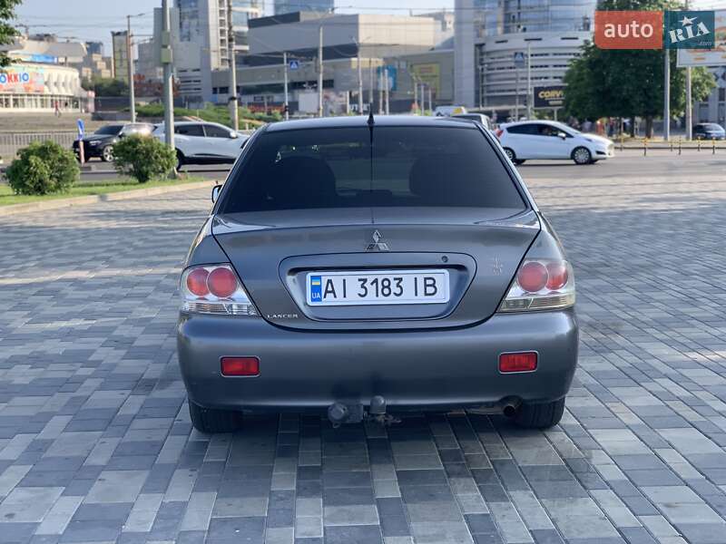 Седан Mitsubishi Lancer 2008 в Днепре