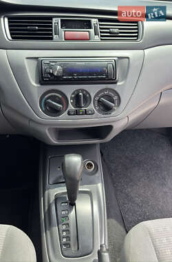 Седан Mitsubishi Lancer 2005 в 