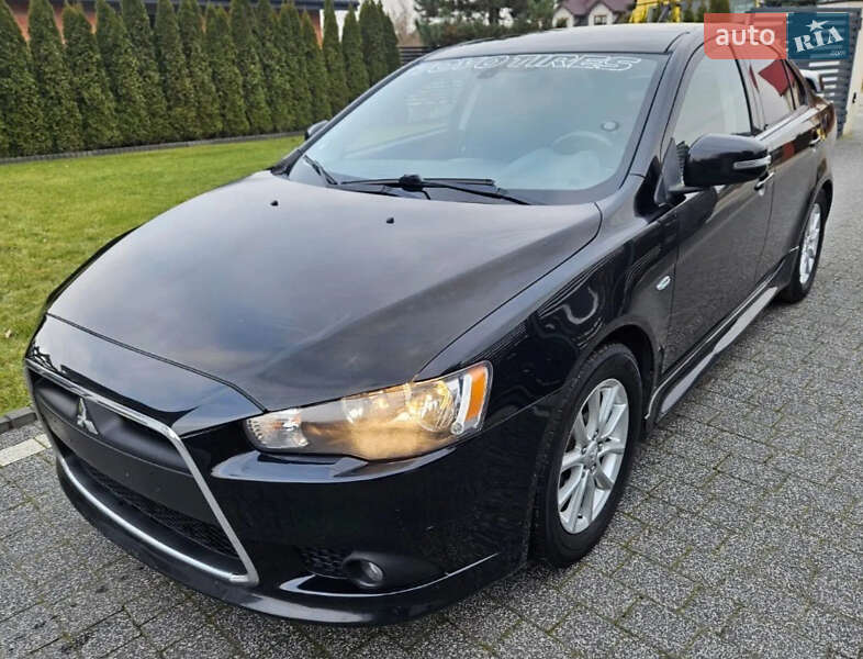 Седан Mitsubishi Lancer 2012 в Николаеве
