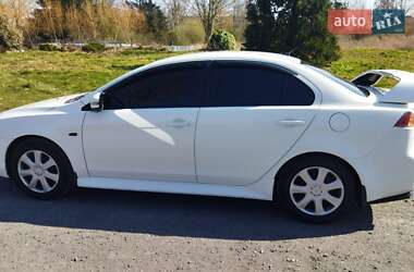Седан Mitsubishi Lancer 2014 в 
