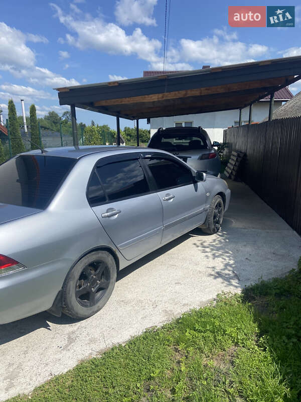 Седан Mitsubishi Lancer 2006 в Львові