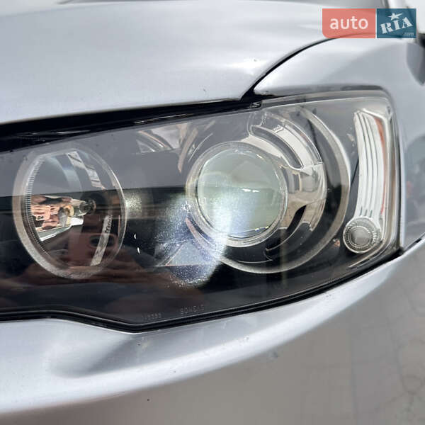 Седан Mitsubishi Lancer 2010 в Кобеляках
